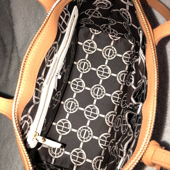 🚫SOLD🚫Henri Bendel striped satchel - Picture 5 of 8